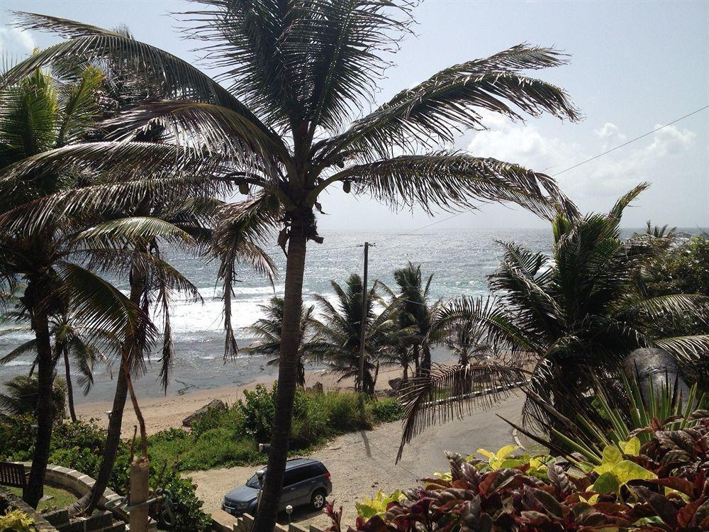 Round House Hotell Bathsheba Exteriör bild