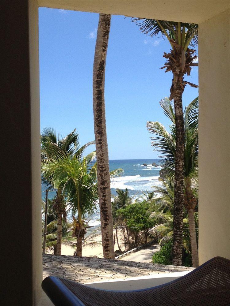 Round House Hotell Bathsheba Exteriör bild