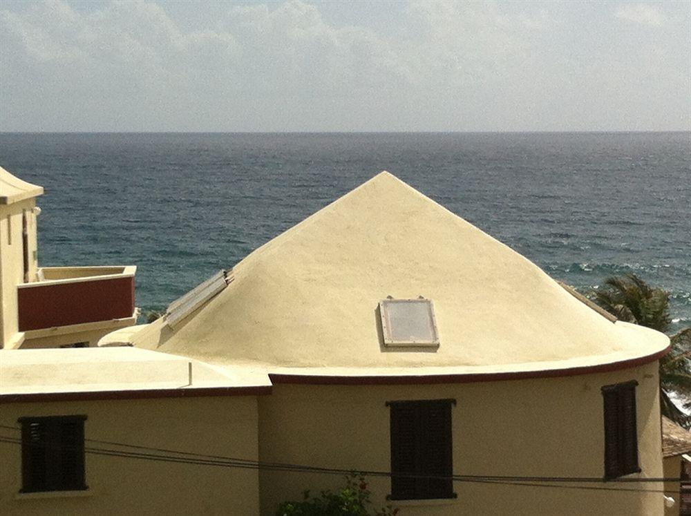 Round House Hotell Bathsheba Exteriör bild