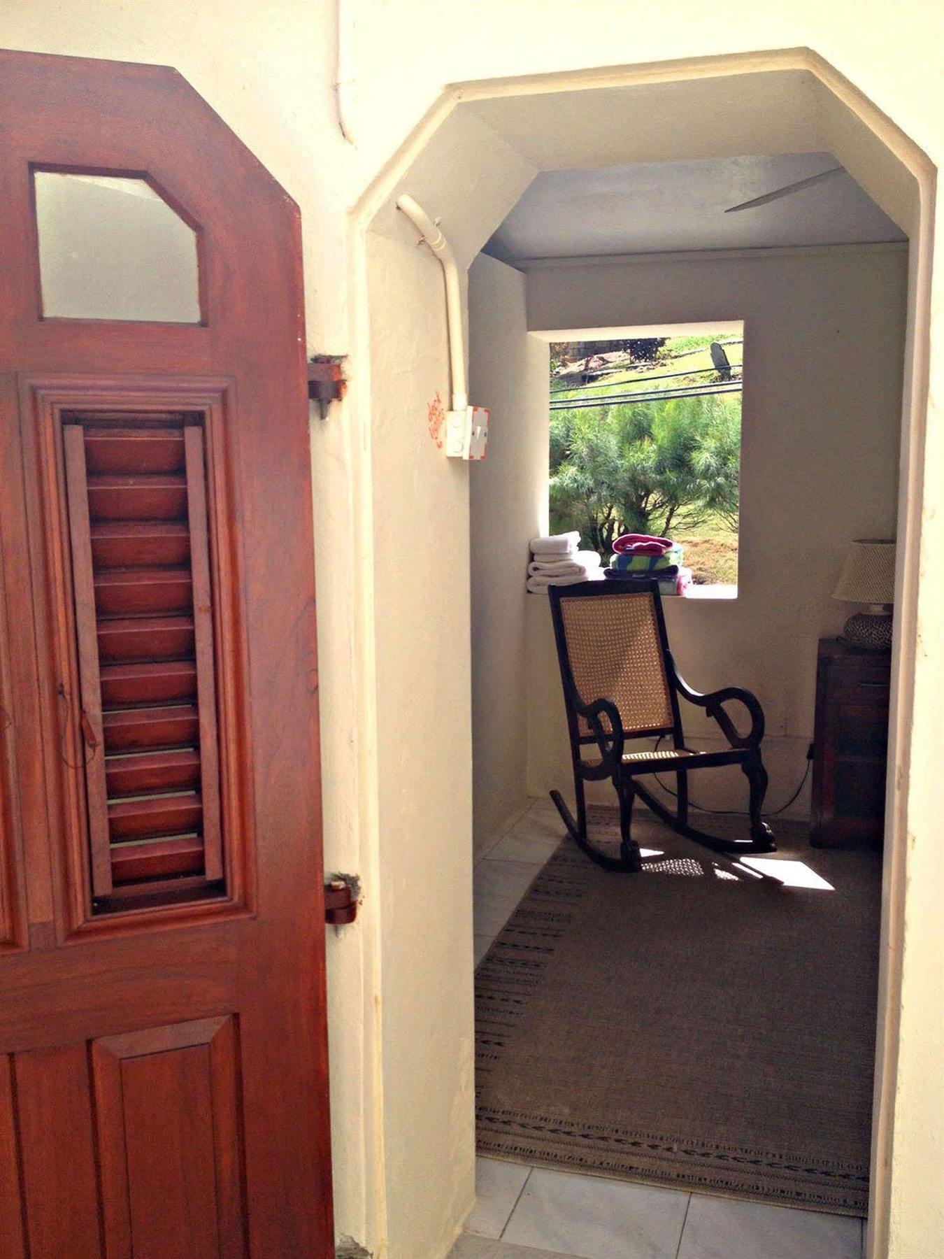 Round House Hotell Bathsheba Exteriör bild
