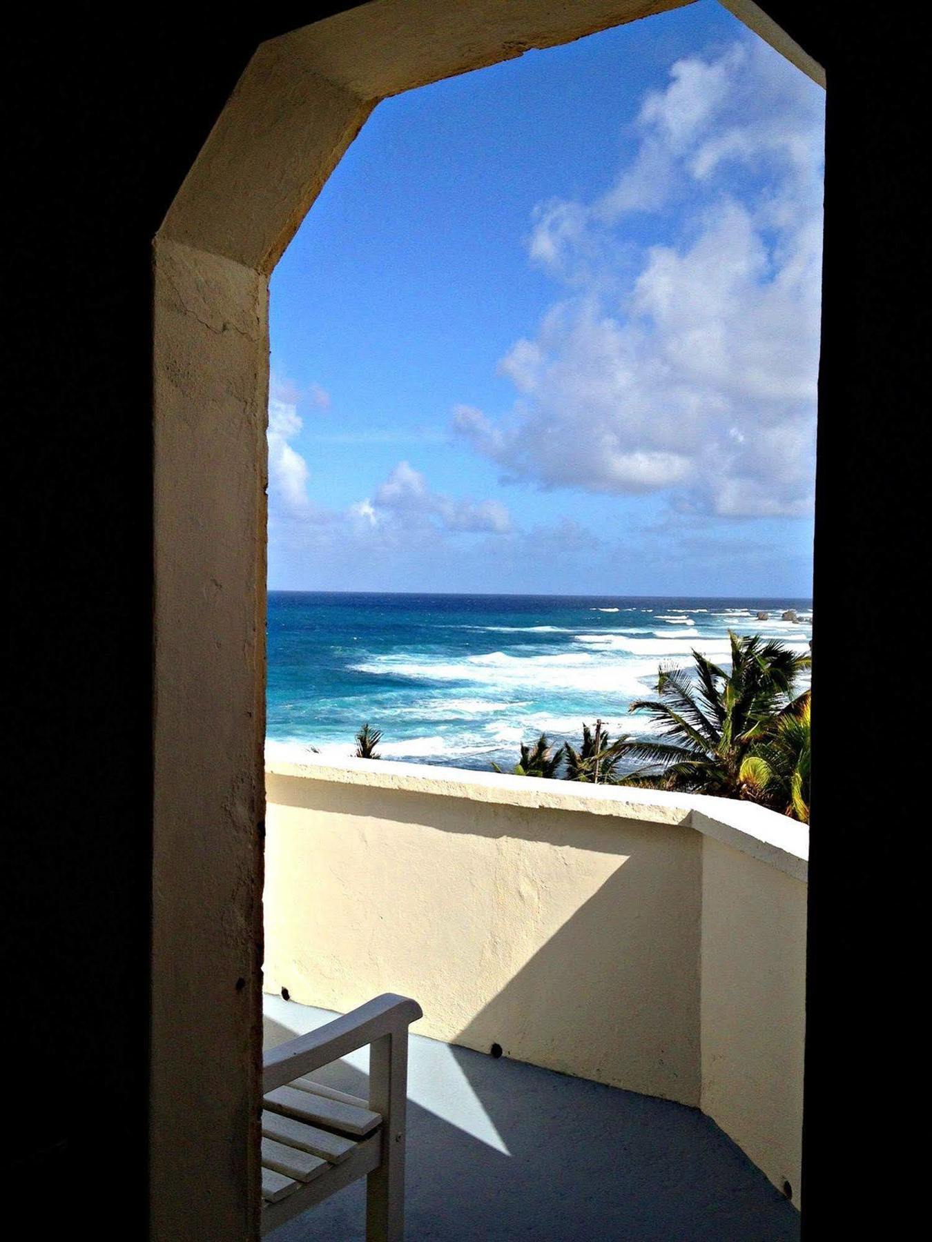 Round House Hotell Bathsheba Exteriör bild